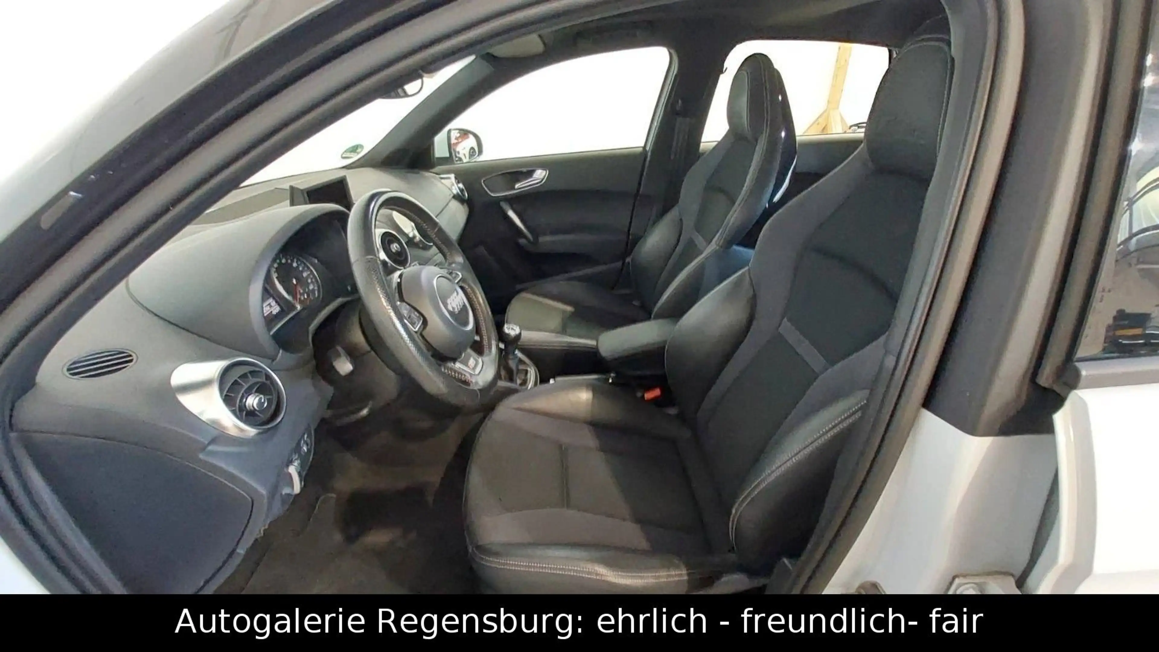 Audi A1 Sportback *S-LINE*PANORAMA*18 ZOLL*PDC*SITZHZ — photo 5
