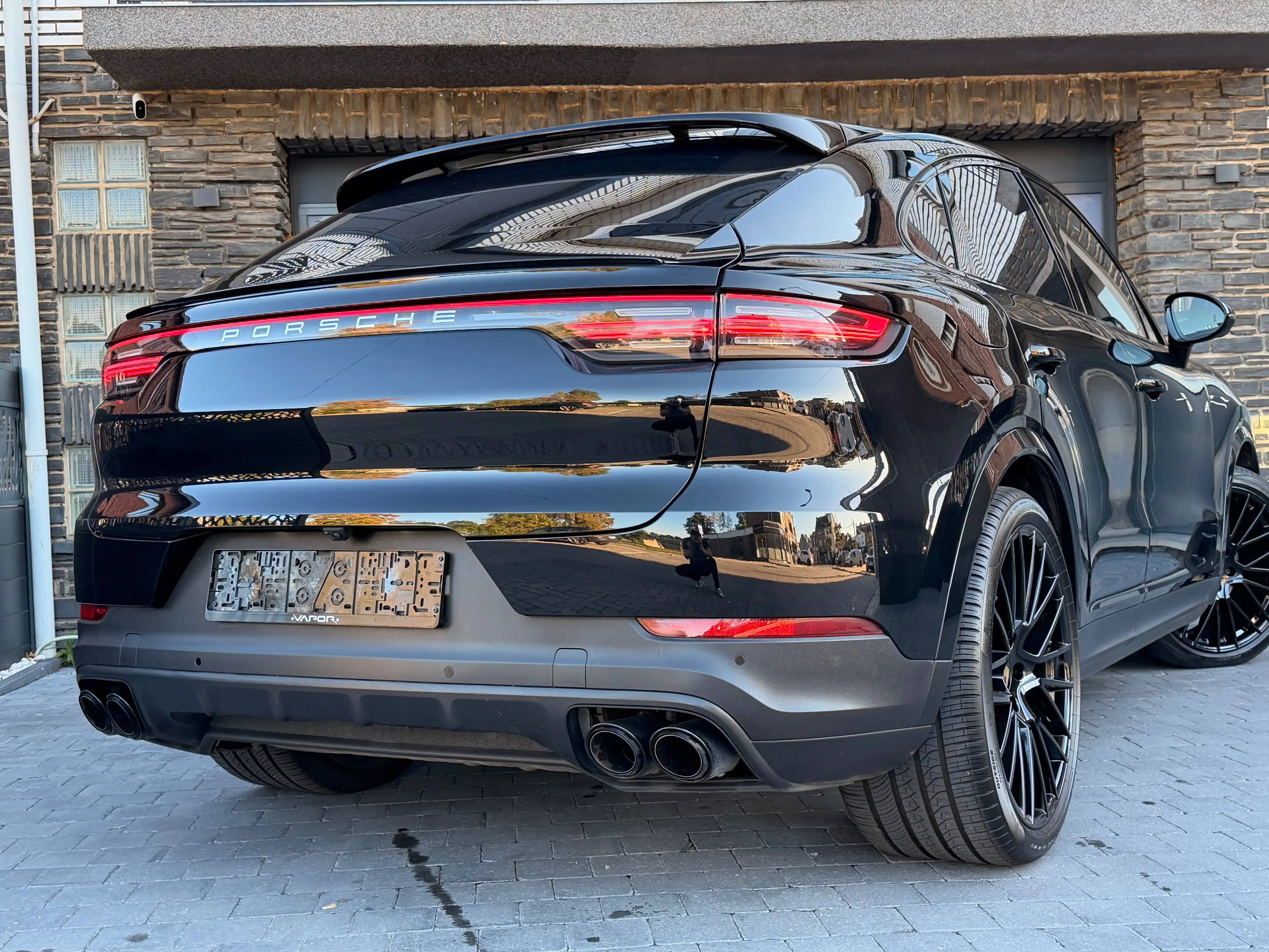 Porsche Cayenne **Sport Exhaust**Chrono**HUD**Big Seats**Pano**ACC** — photo 14
