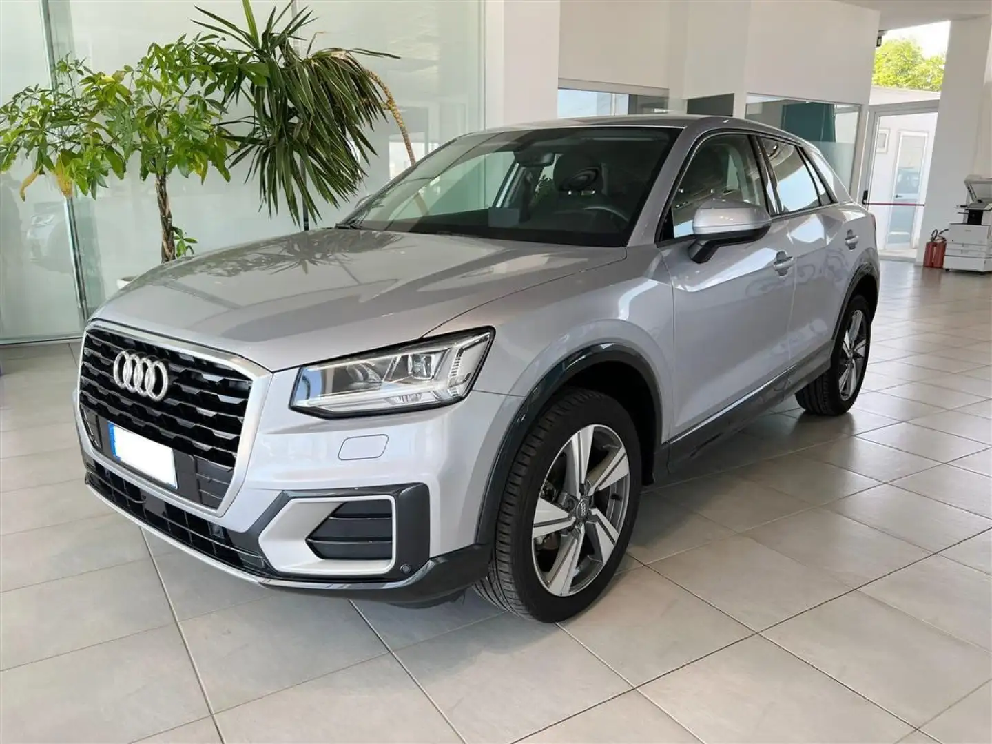 Audi Q2 30 TDI admired S-Tronic Gris - 1