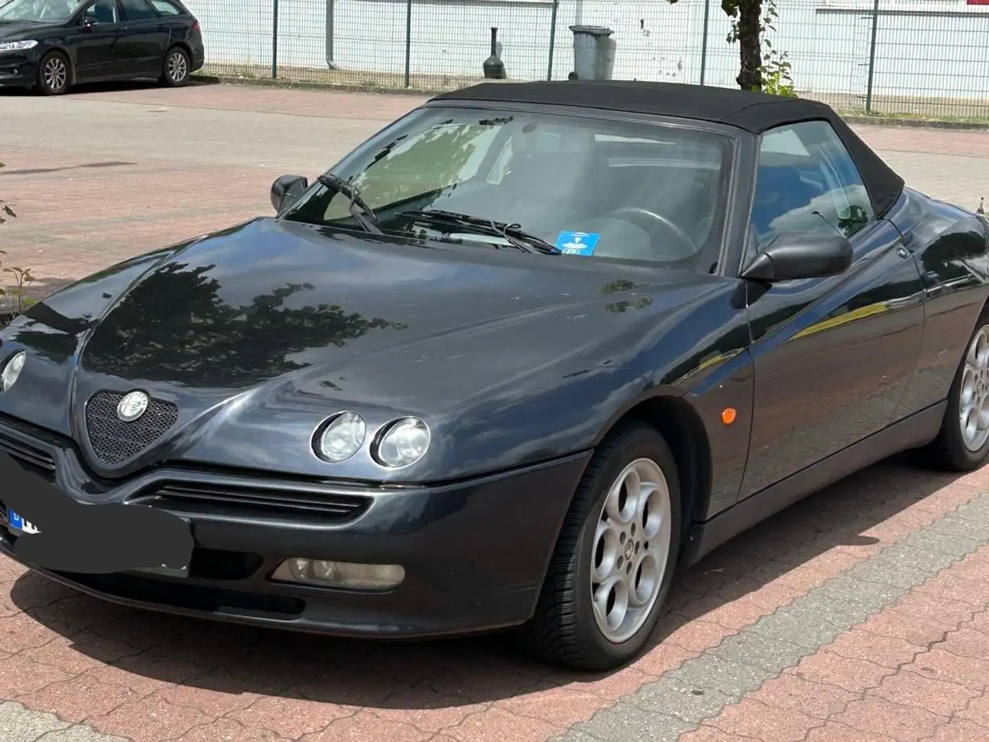 Alfa Romeo Spider Spider 2.0 16V Twin Spark Schwarz - 1