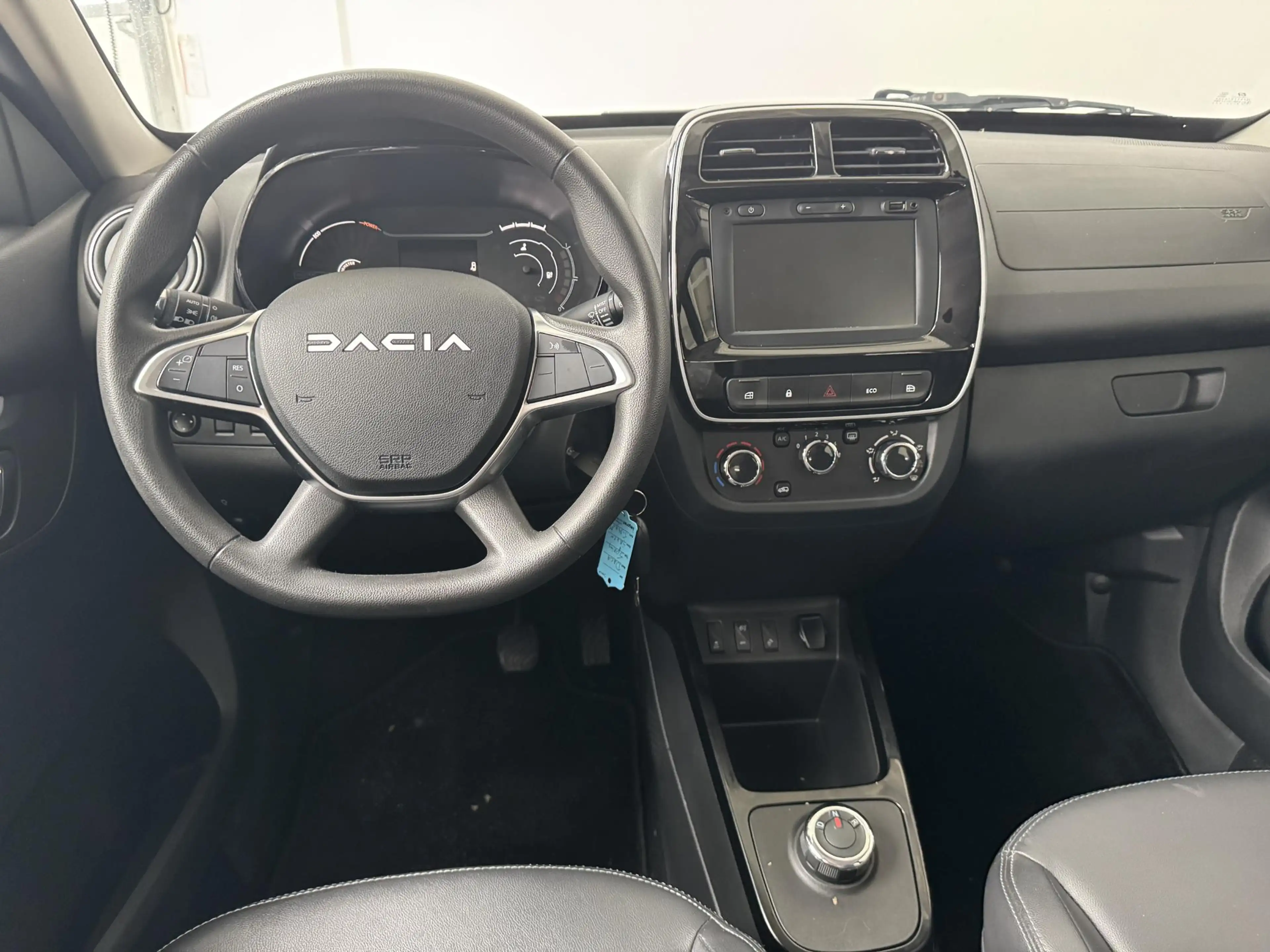 Dacia Spring Expression 27 kWh | Navigatie | Camera | Airco | — photo 10