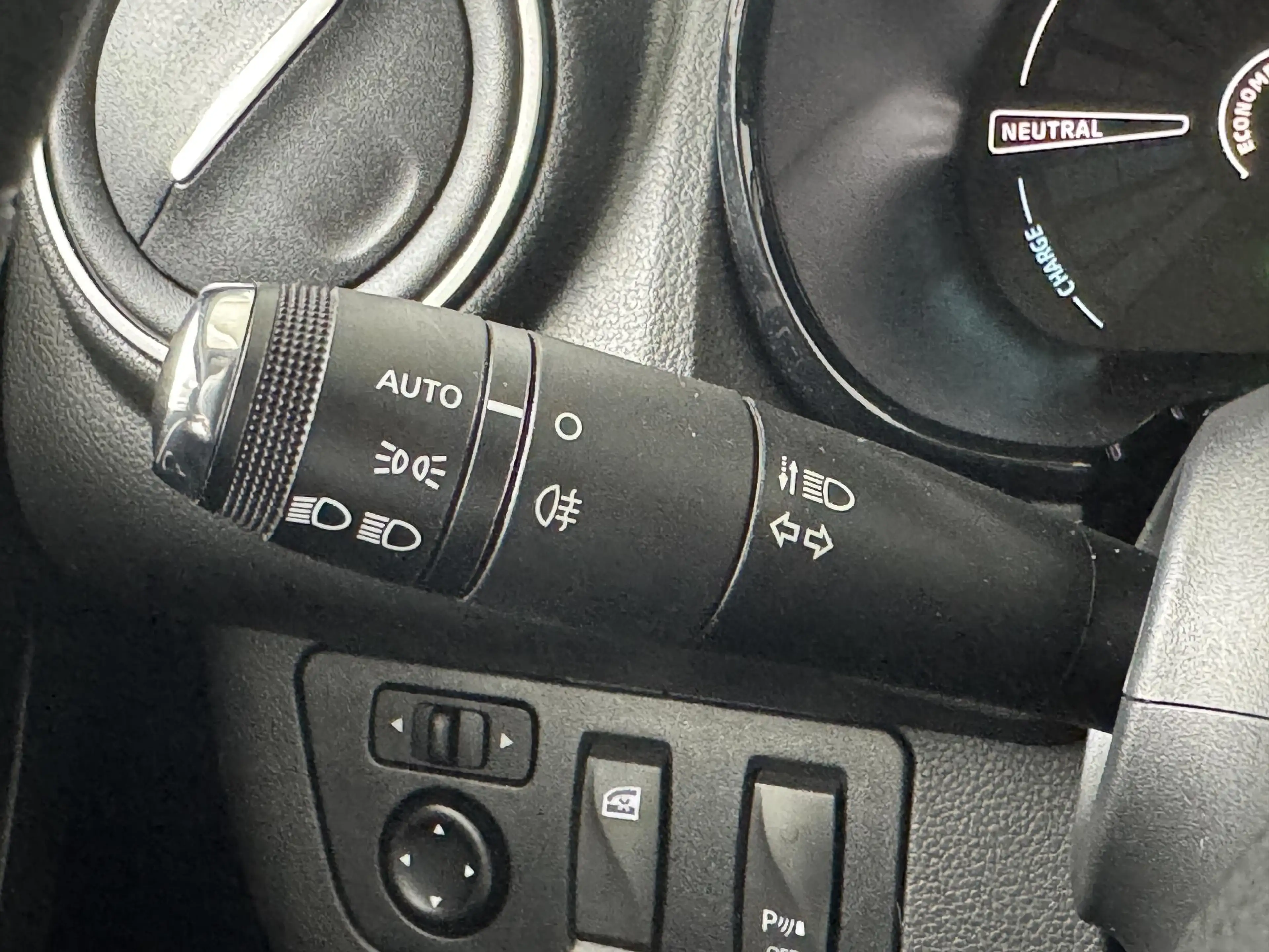 Dacia Spring Expression 27 kWh | Navigatie | Camera | Airco | — photo 15