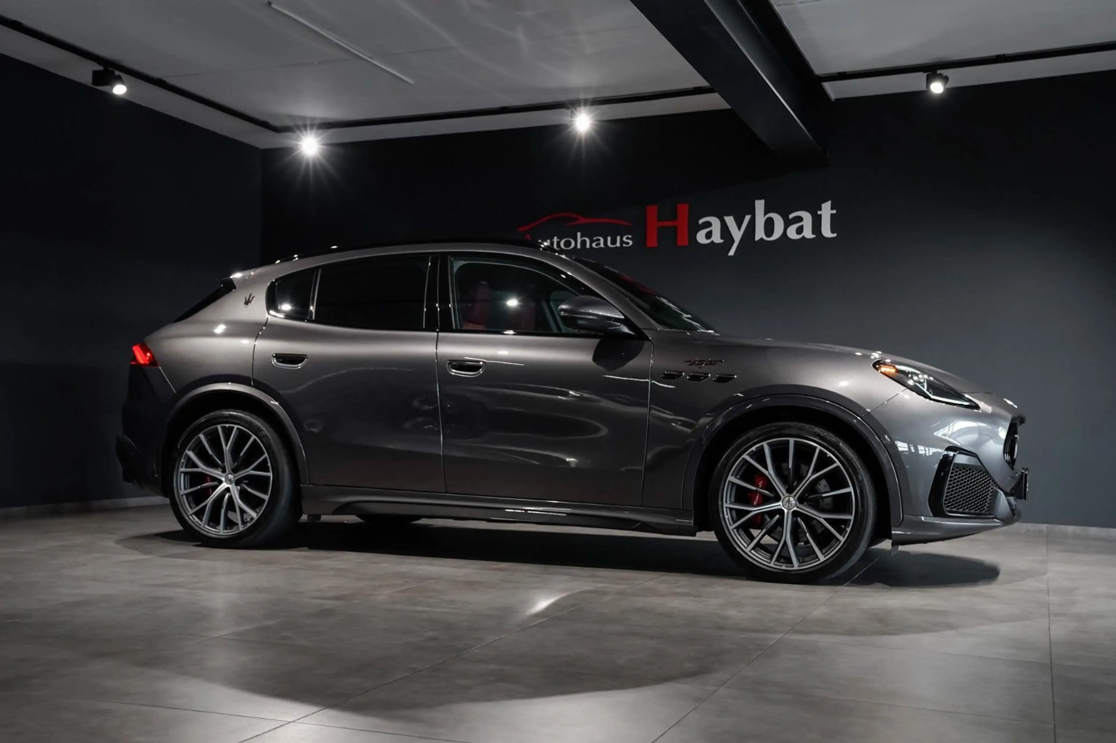 Maserati Grecale Trofeo Pano-Sonos-Garantie-HeadUp-360° — photo 4