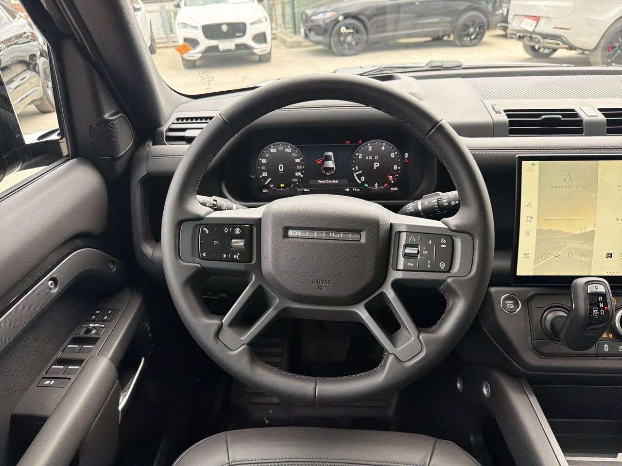 2026 Land Rover Defender 110 P400 S thumb 11