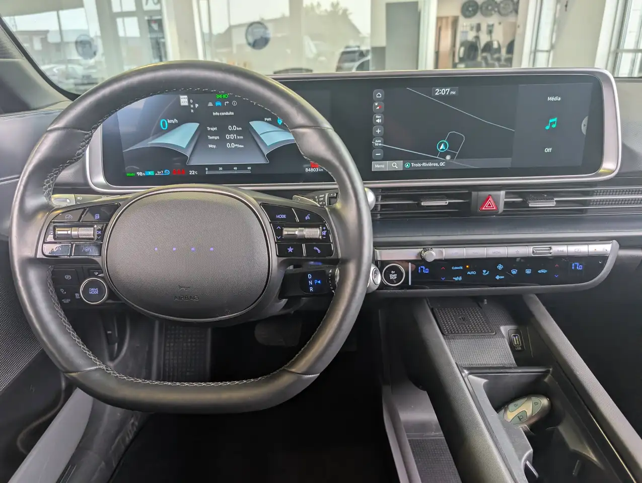 Hyundai IONIQ 6 photo Hyundai IONIQ 6