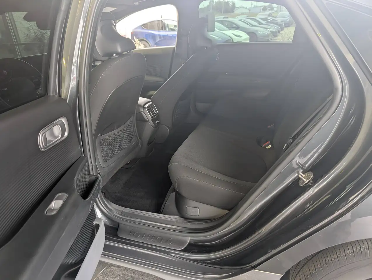 Hyundai IONIQ 6 photo Hyundai IONIQ 6