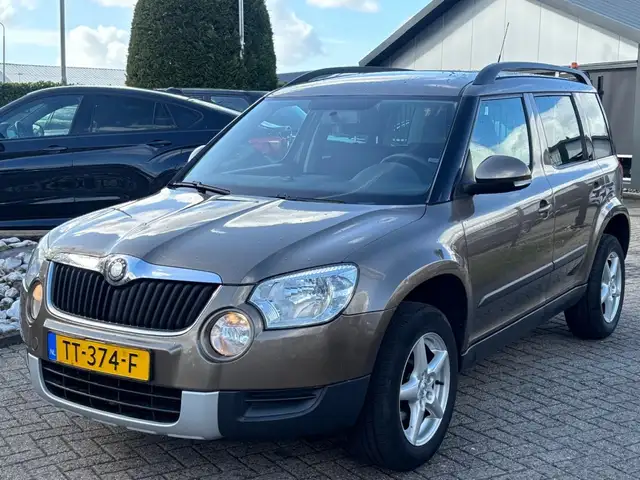 2010 Skoda Yeti in Brown for sale