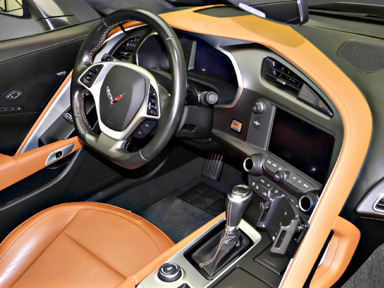 Chevrolet Corvette снимка Chevrolet Corvette