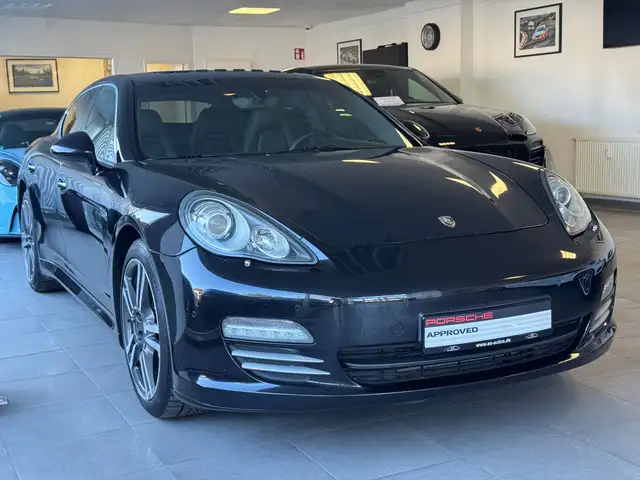 Porsche Panamera 4S Sportabgas Luft Bose Schiebedach R20