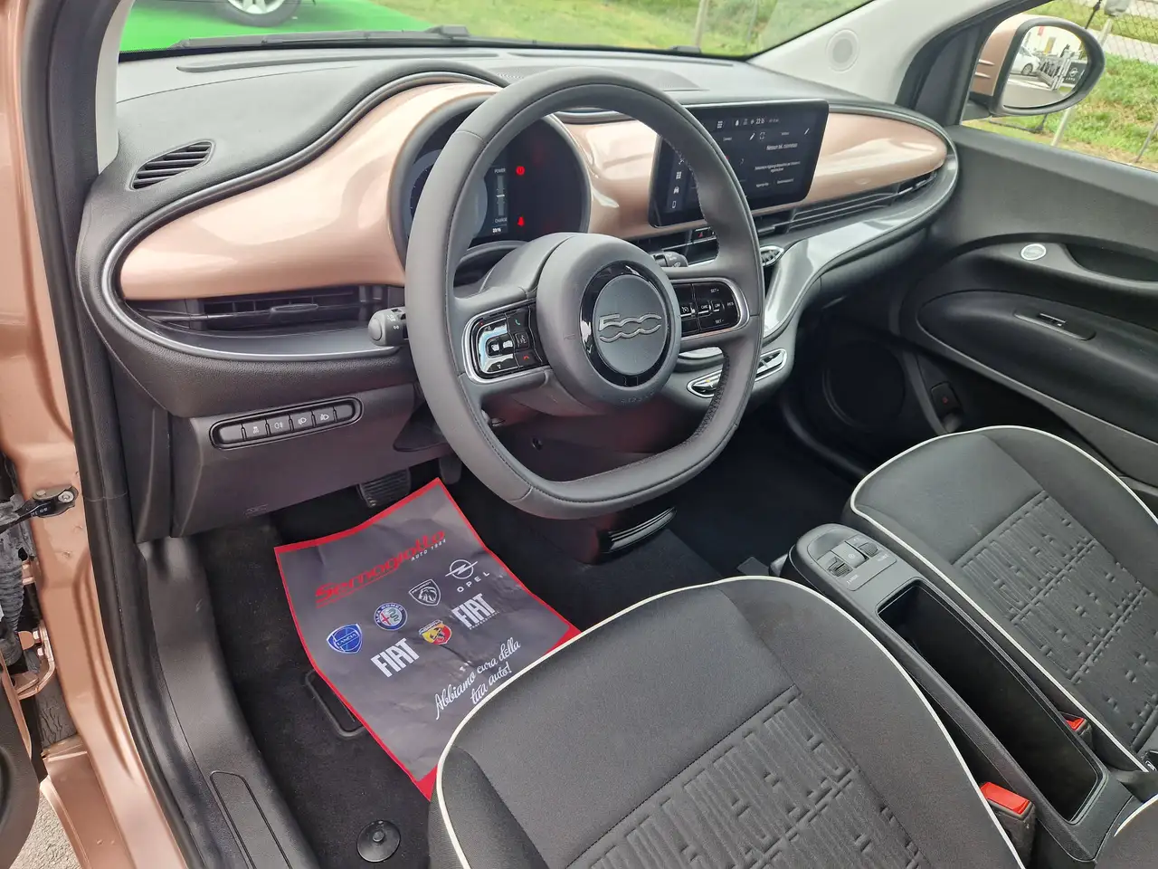 Fiat 500 E Cabrio 42 kWh 87kw/118cv ROSE GOLD-KM 2.143, миниатюра 11