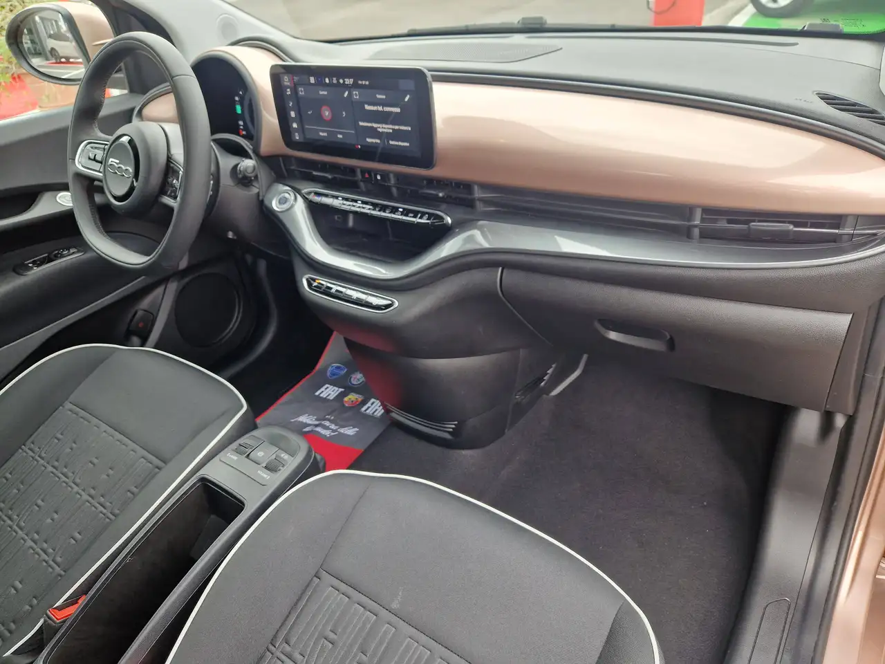 Fiat 500 E Cabrio 42 kWh 87kw/118cv ROSE GOLD-KM 2.143, миниатюра 9