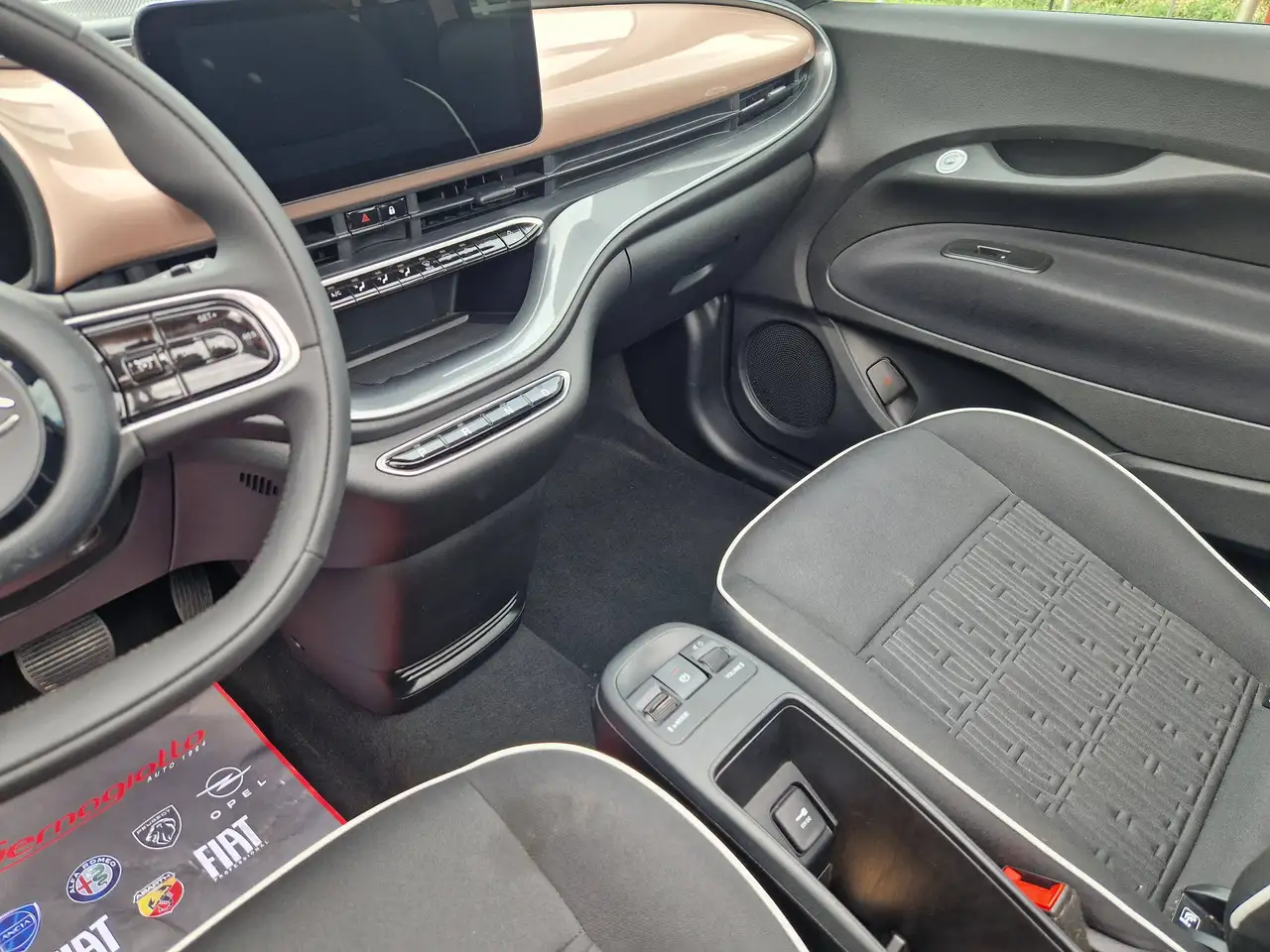 Fiat 500 E Cabrio 42 kWh 87kw/118cv ROSE GOLD-KM 2.143, миниатюра 21