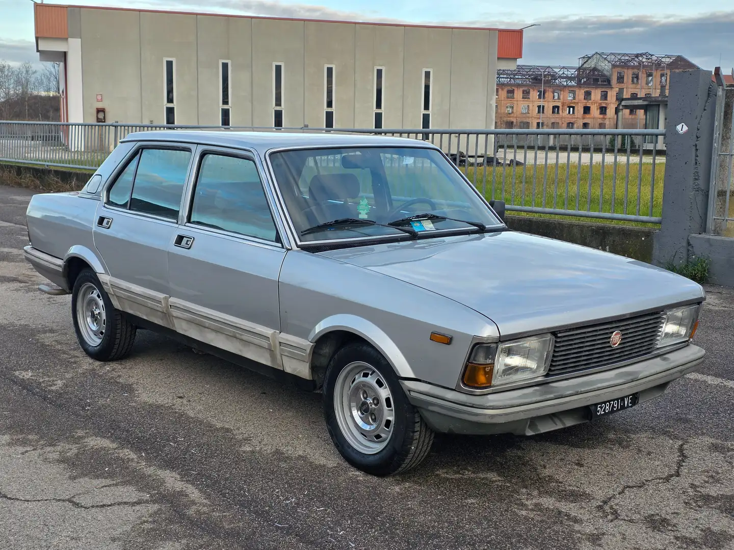 Fiat Argenta Argenta 1.6 Silber - 1