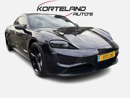 Porsche Taycan Performance 84 kWh l 21 inch l Apple Carplay l Nav