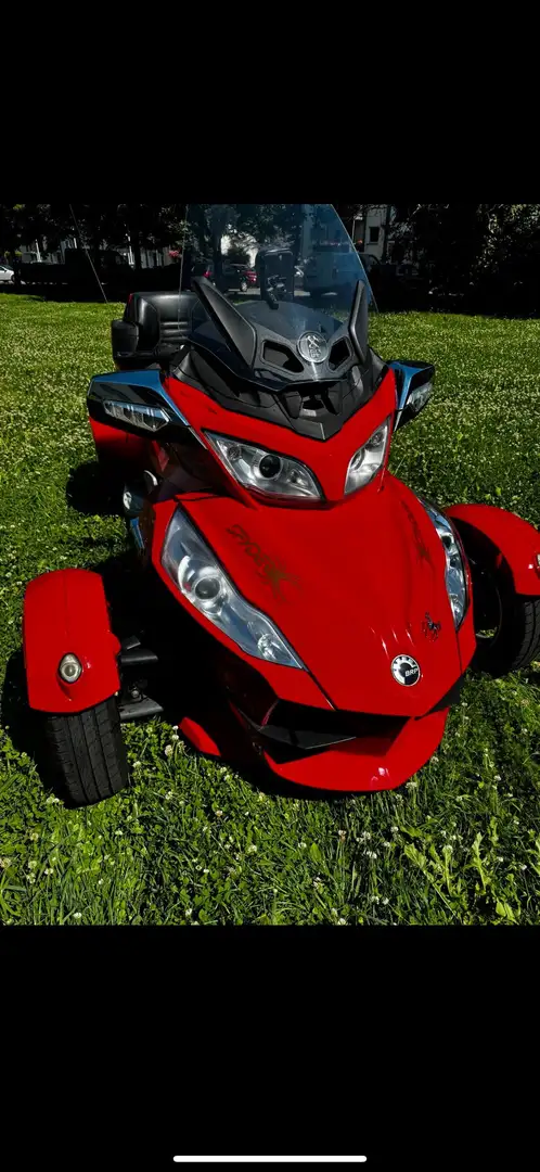 Can-Am Spyder RT - 1