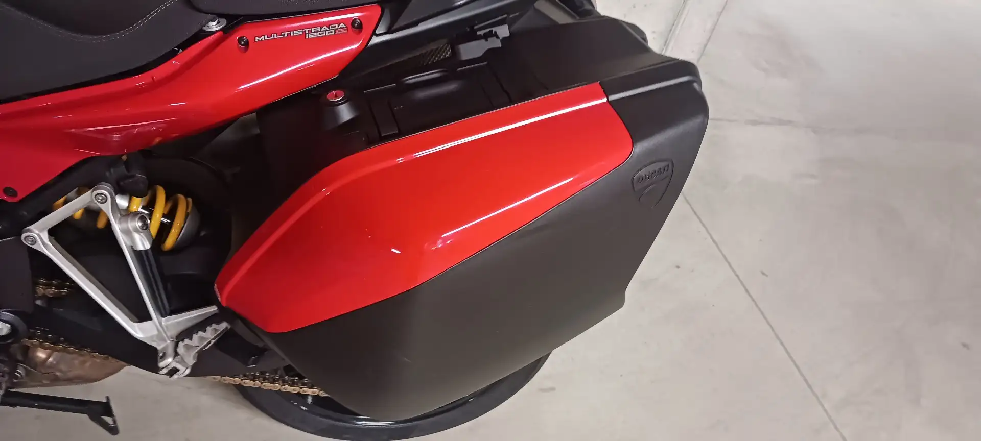 Ducati Multistrada 1200 touring Rojo - 1