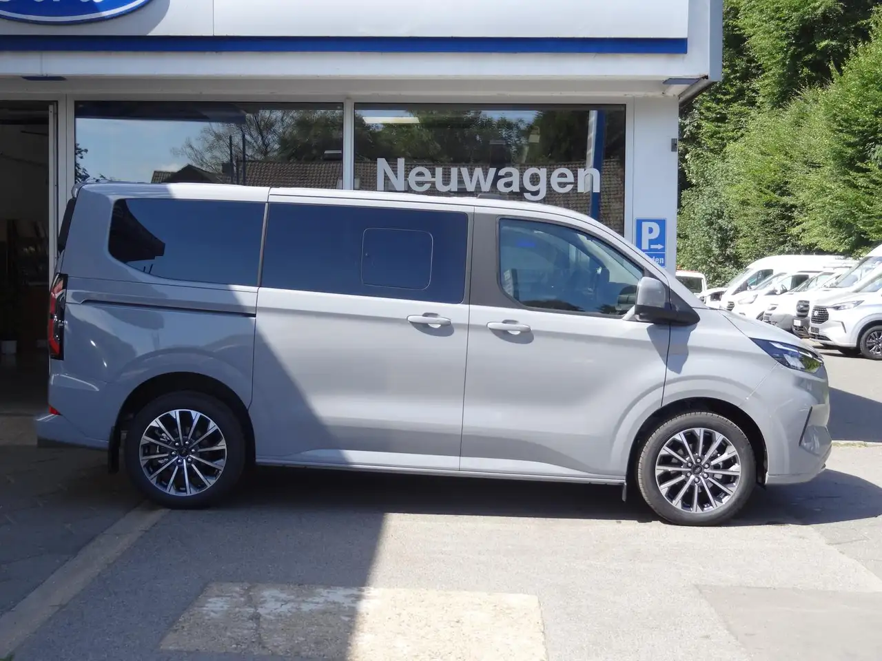 Ford Tourneo Custom 2026