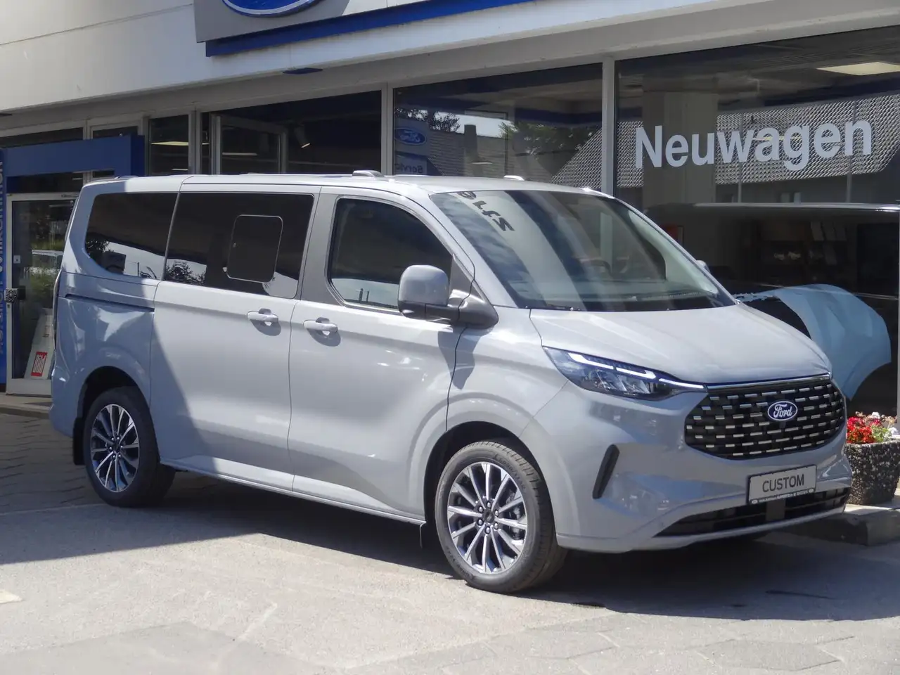 Ford Tourneo Custom 2026