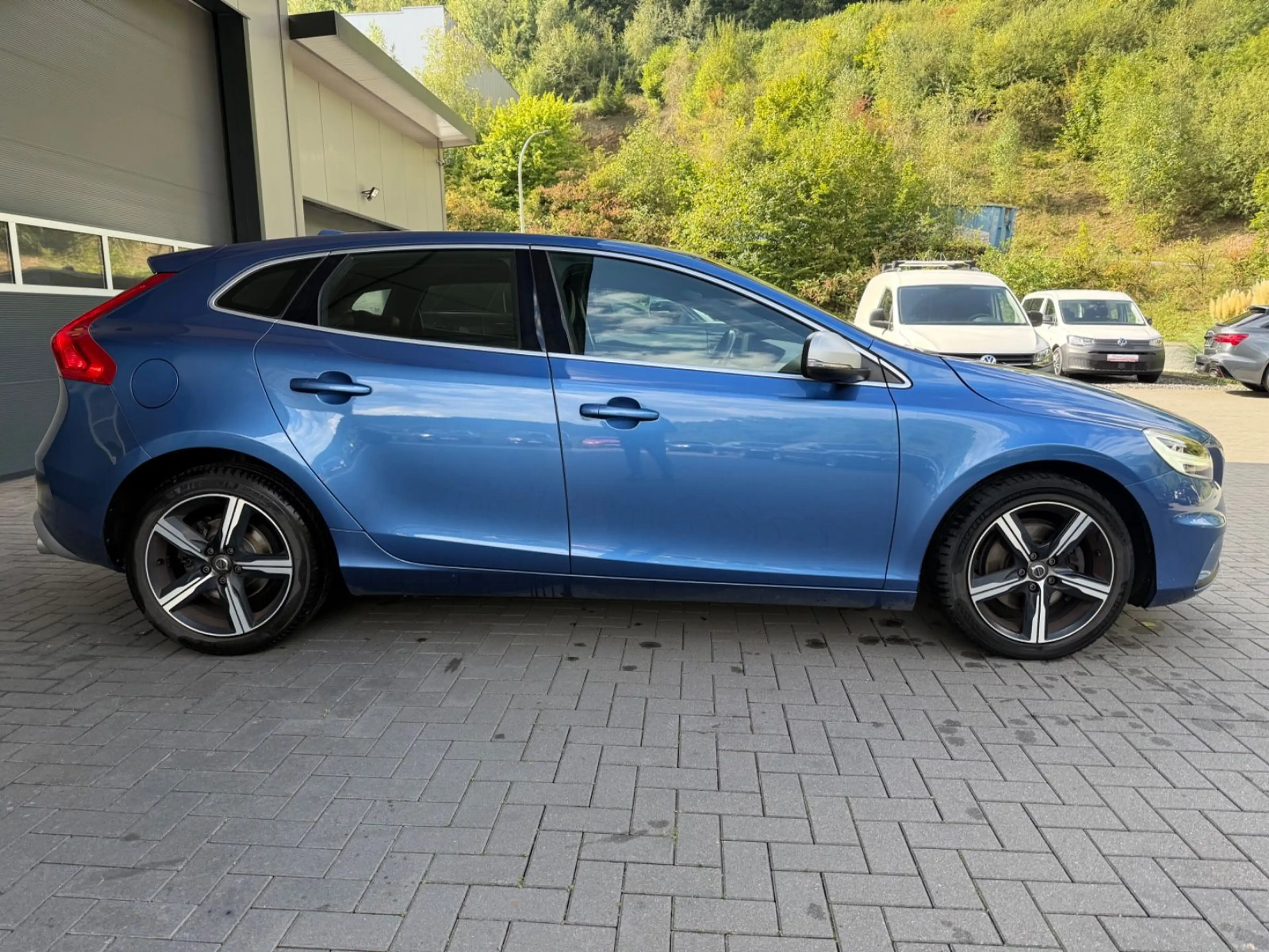 Volvo V40 R-Design *LED *Sitzhzg *Klima *Sportpaket — photo 5