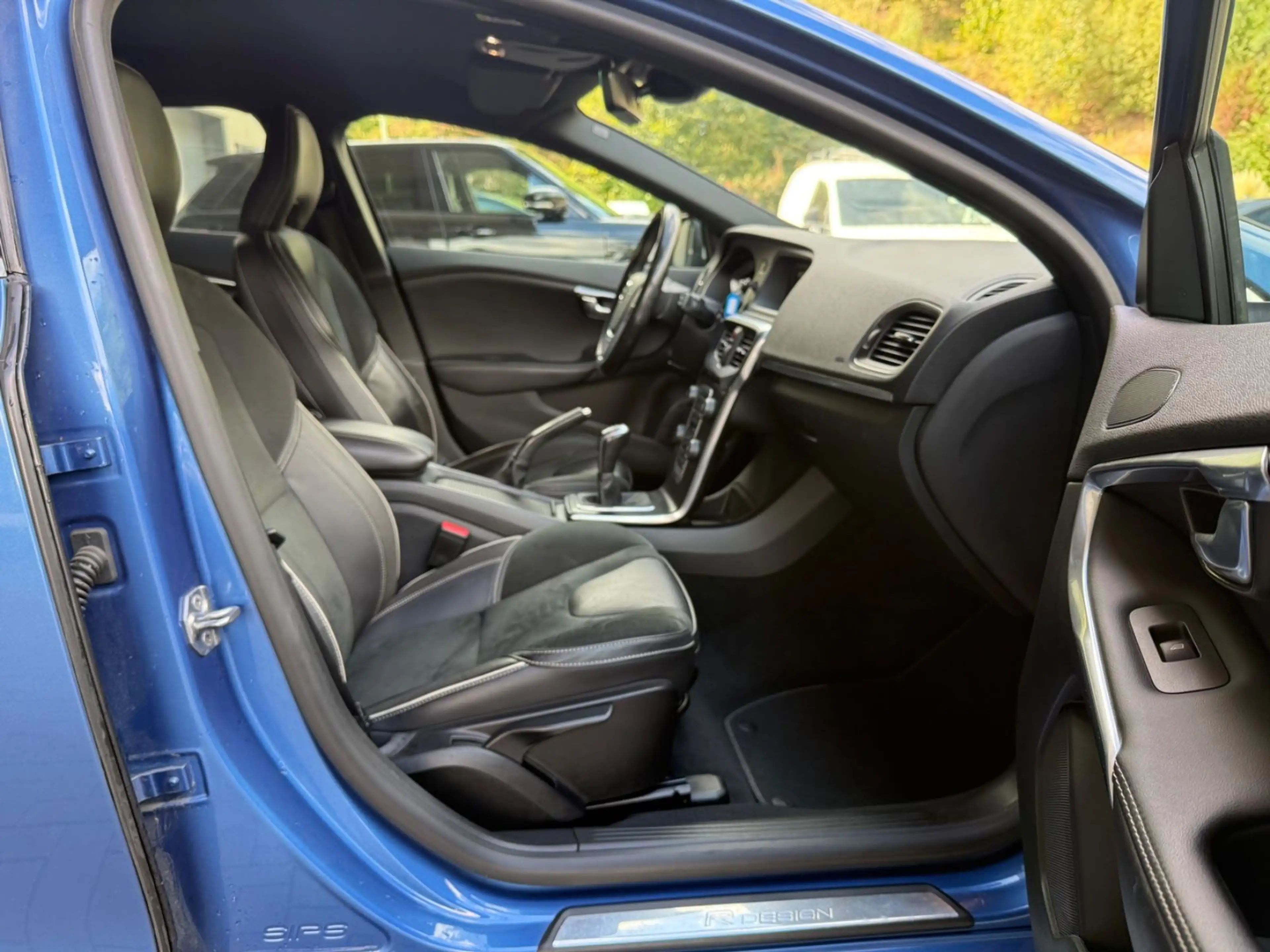 Volvo V40 R-Design *LED *Sitzhzg *Klima *Sportpaket — photo 13