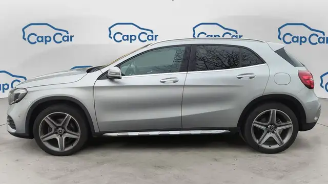 Mercedes-Benz Unknown Model view 2