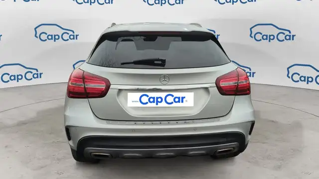 Mercedes-Benz Unknown Model view 3