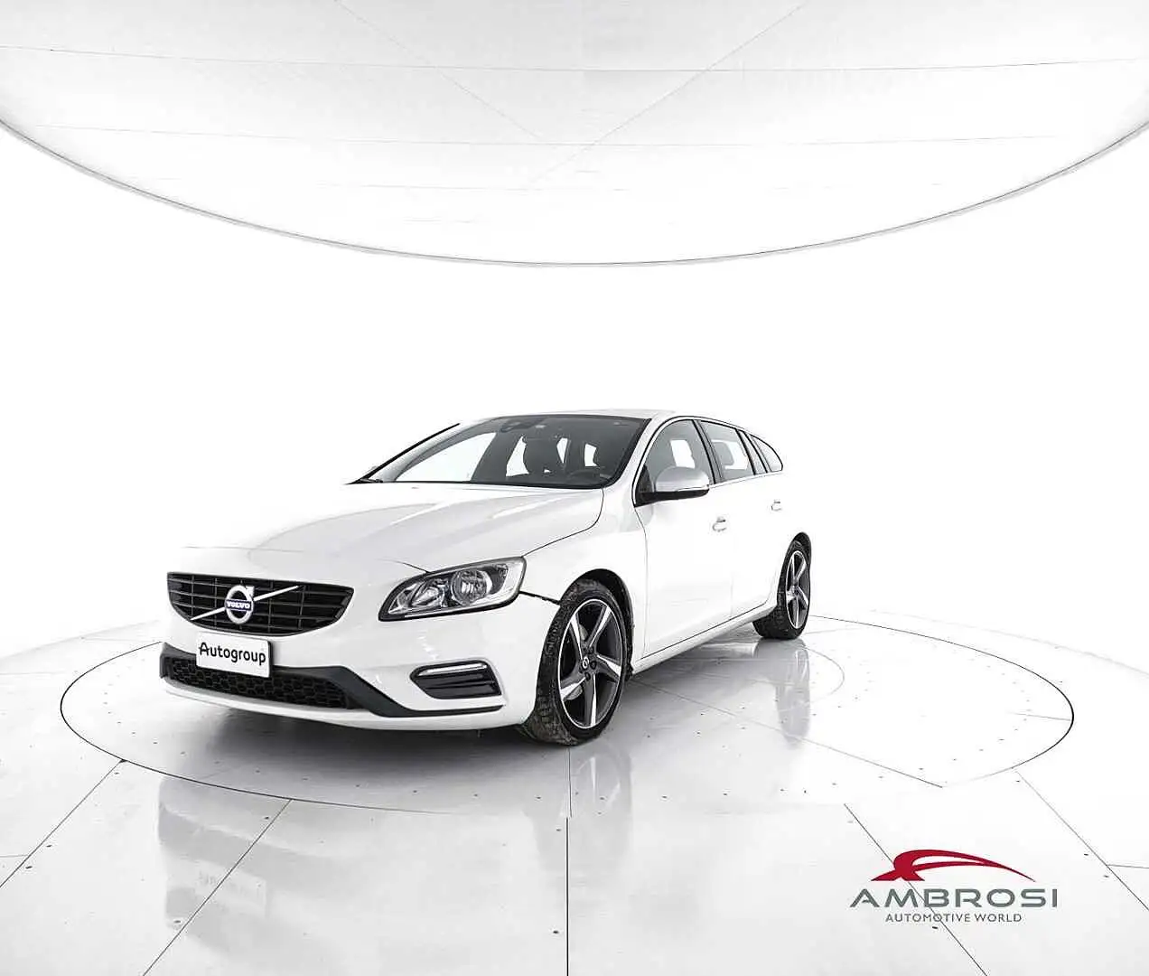 Volvo V60 D2 Geartronic R-design  - AUTOCARRO N1 Bianco - 1