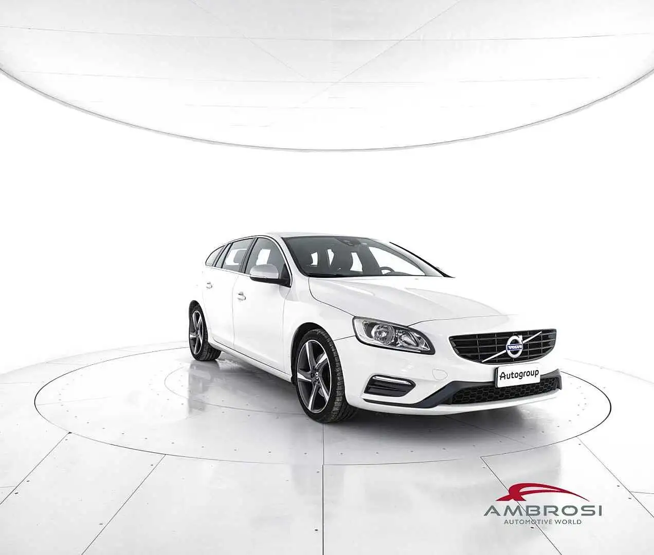 Volvo V60 D2 Geartronic R-design  - AUTOCARRO N1 Bianco - 2