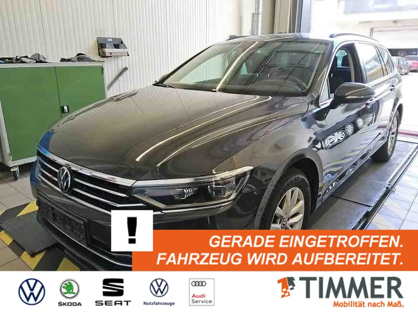 Volkswagen Passat Variant 2.0 TDI DSG BUSINESS *IQ.LIGHT *AHK *RKAM *ACC *A Grau - 1