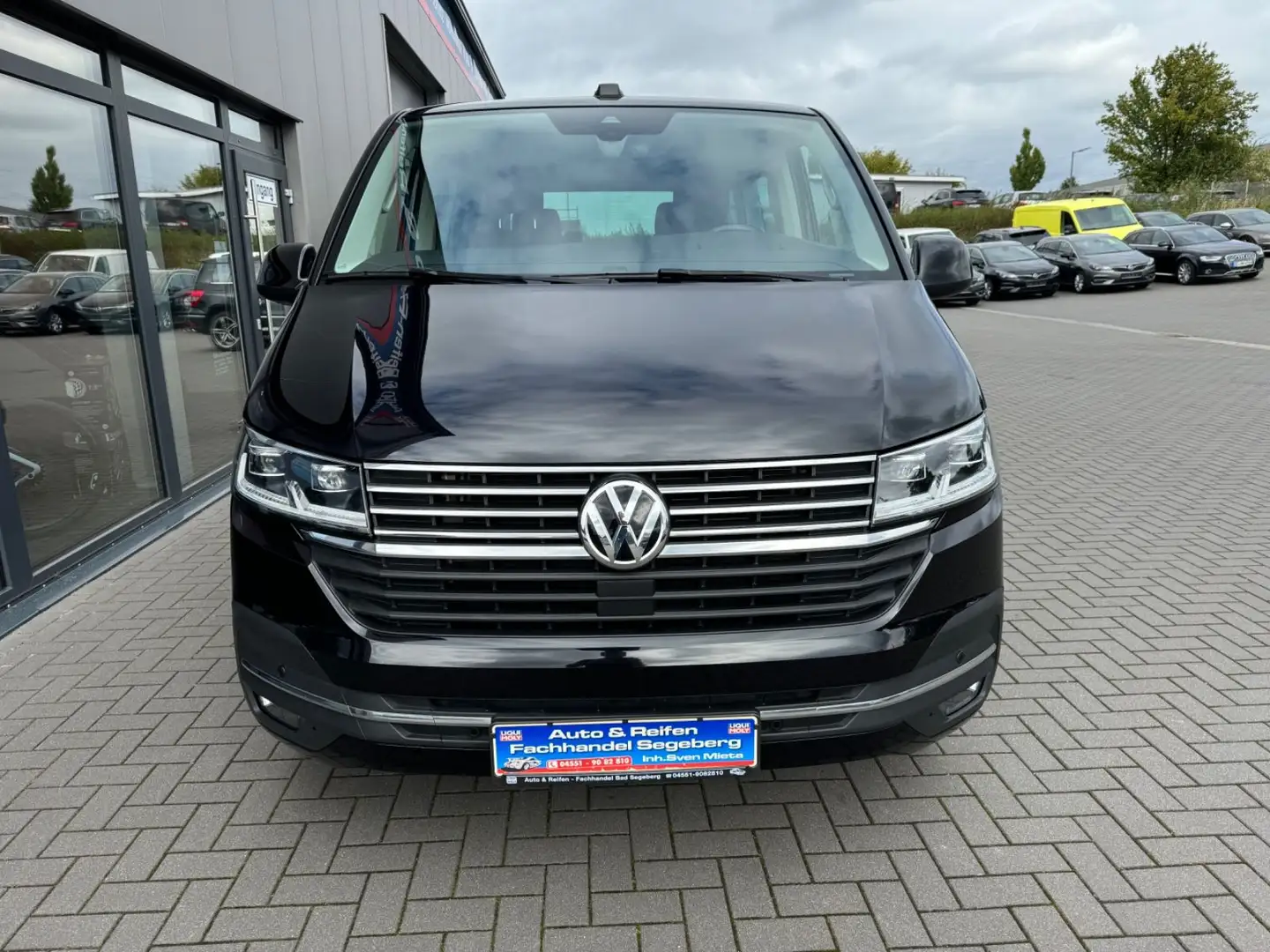 Volkswagen T6 Multivan T6.1 Multivan Generation Six*7SITZE*ALCANTARA* Negro - 2