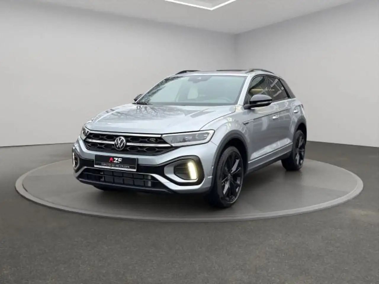 Volkswagen T-Roc R-Line 1.5 TSI DSG ACC + PANO + AHK 2