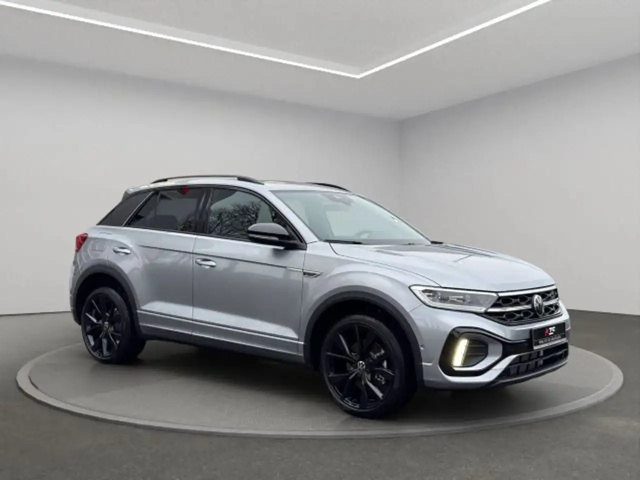 Volkswagen T-Roc R-Line 1.5 TSI DSG ACC + PANO + AHK 3