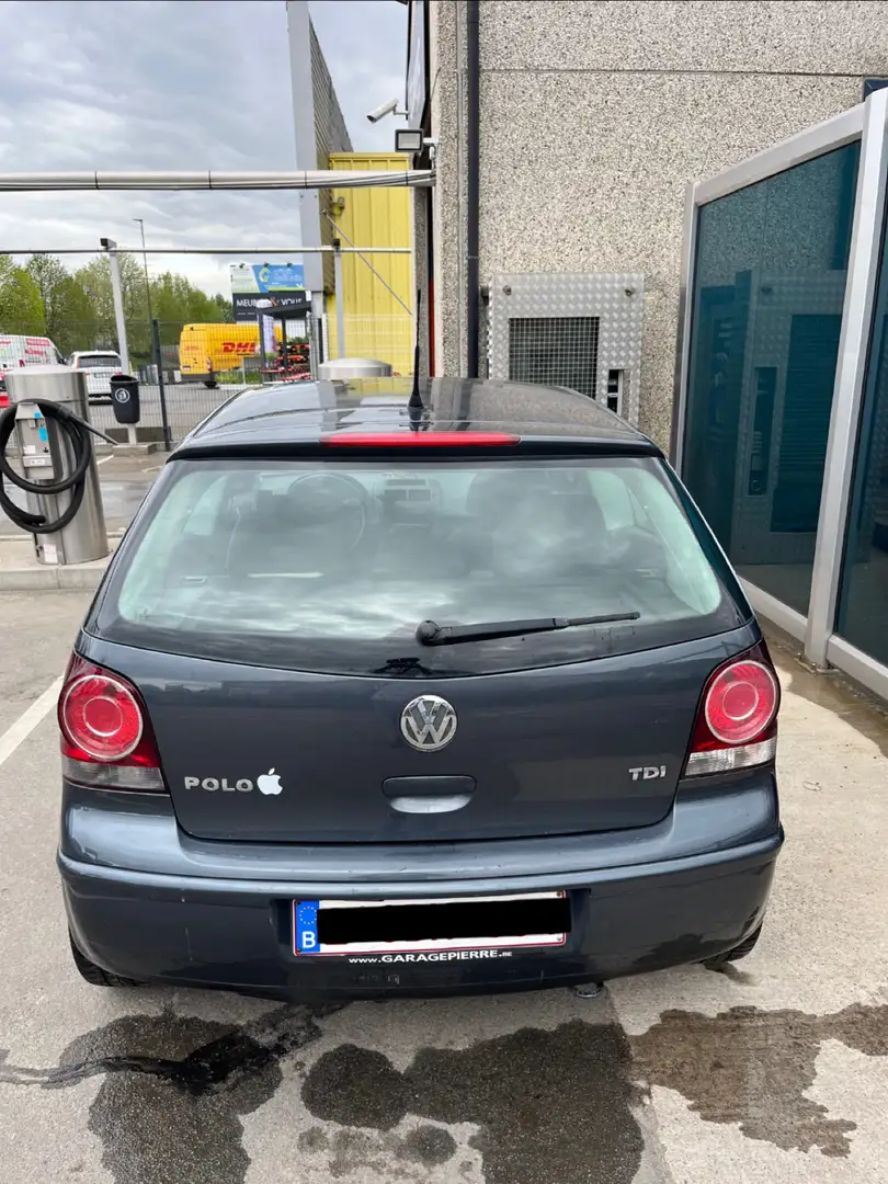 Volkswagen Fox 1.4 TDI 70 Gris - 2