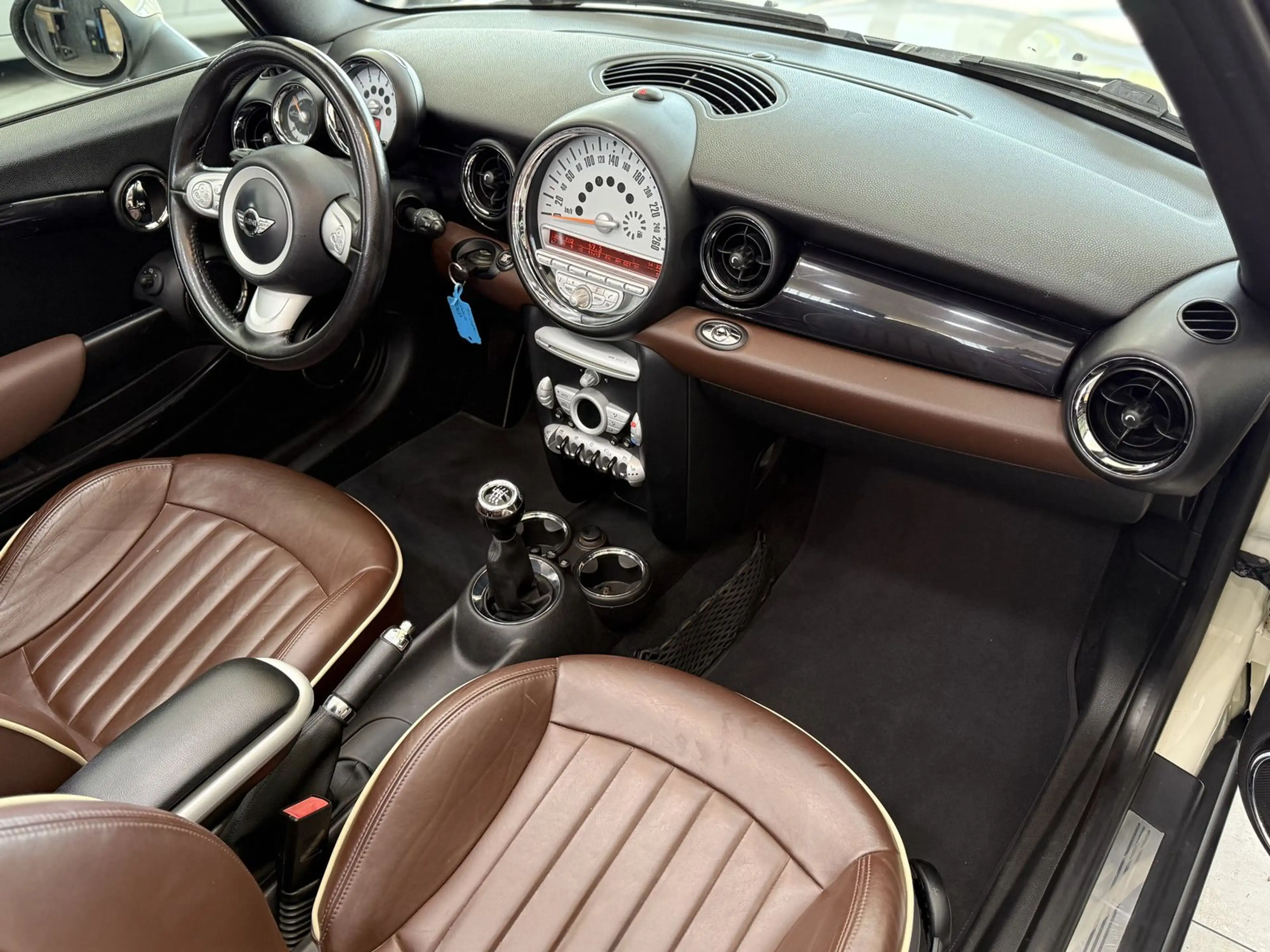MINI Cooper Cabrio +SITZHEIZ+KLIMA+XENON+TEMPOMAT+ — photo 11