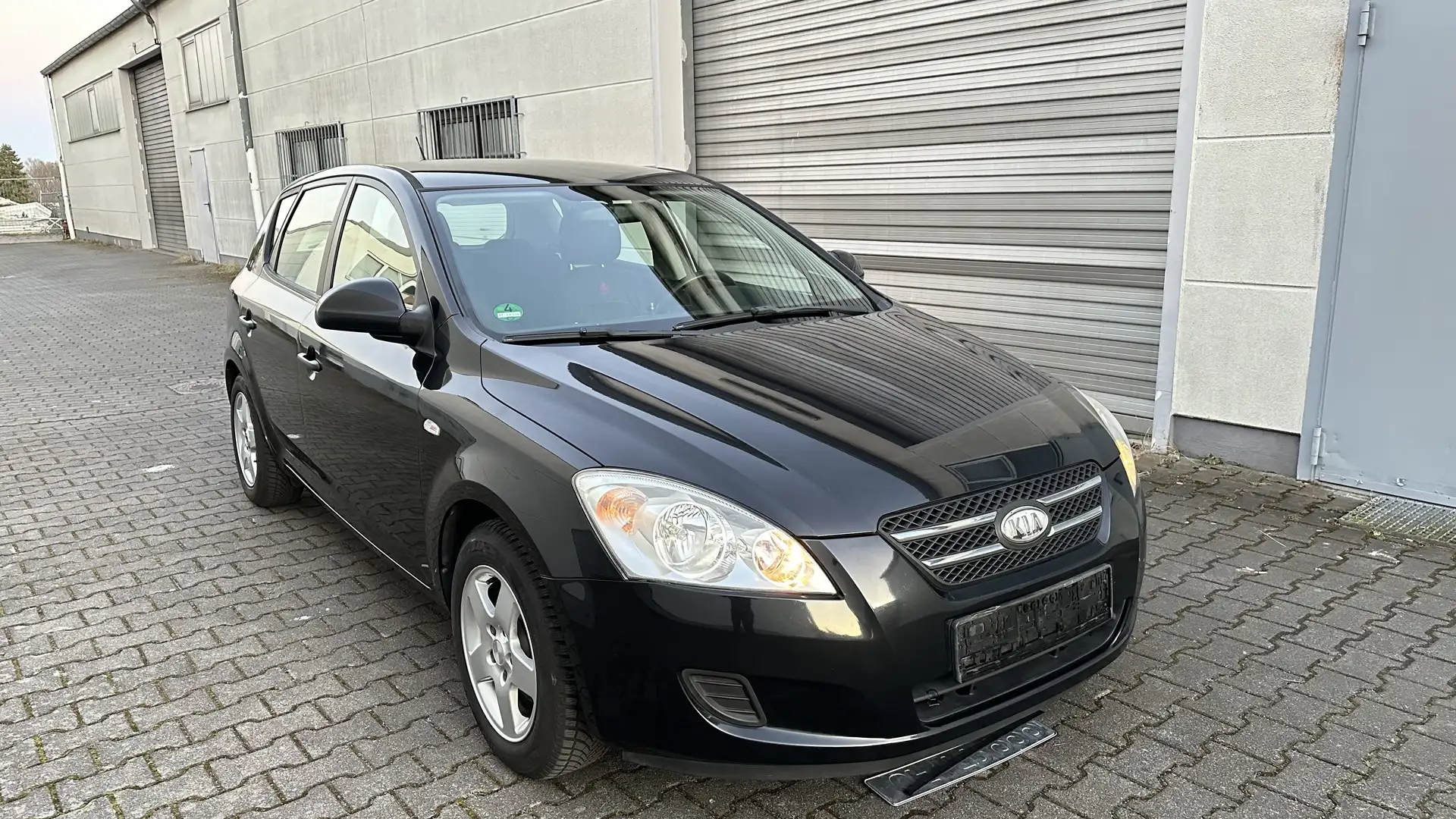 Kia Ceed / cee'd Verkaufe Kia Ceed 2009 HU03/26 Fekete - 1
