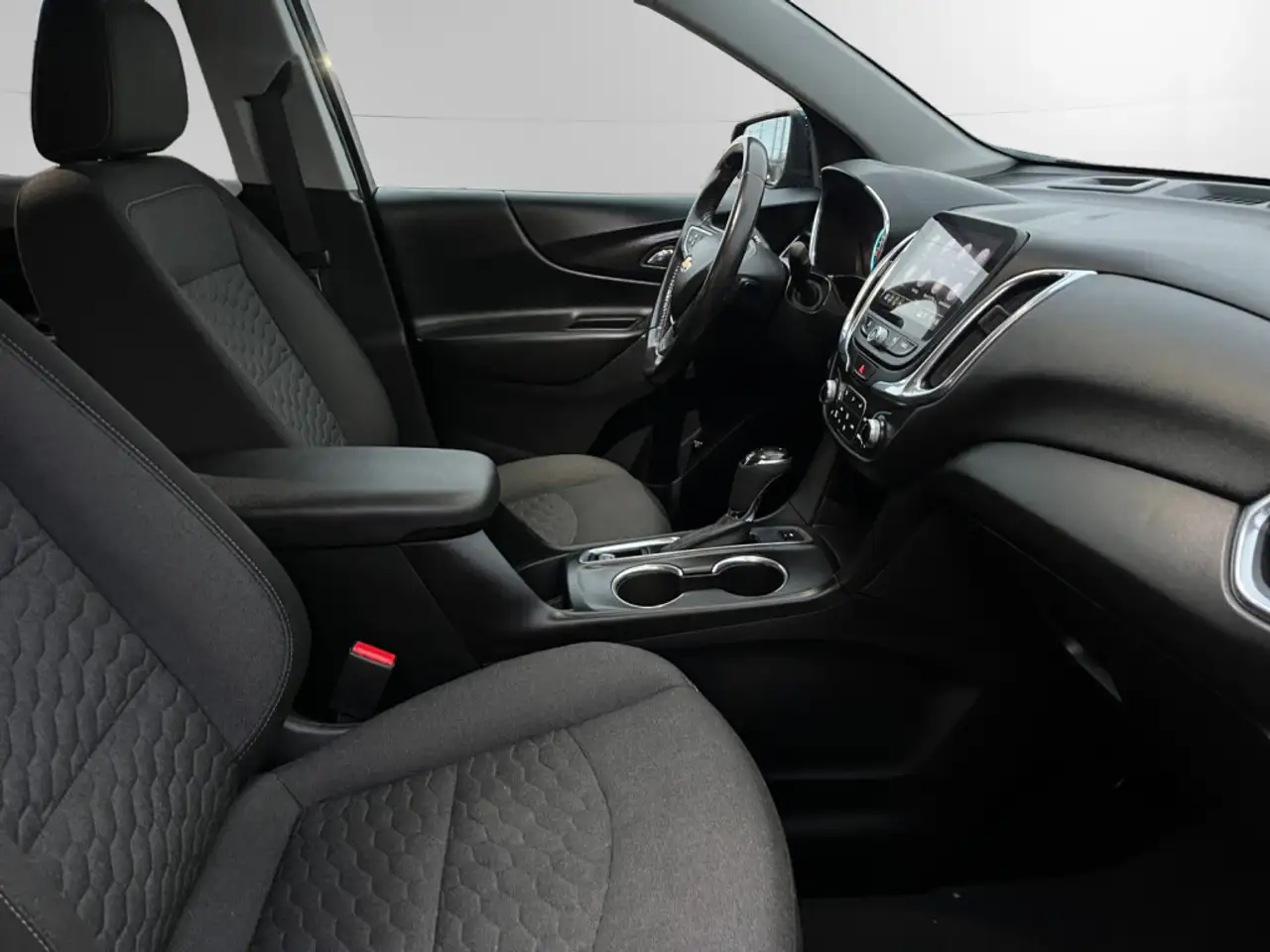 Chevrolet Equinox снимка Chevrolet Equinox