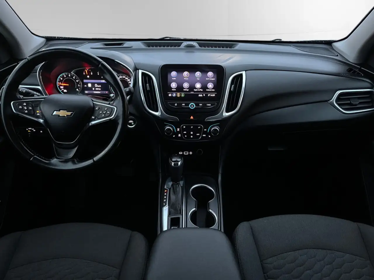 Chevrolet Equinox снимка Chevrolet Equinox