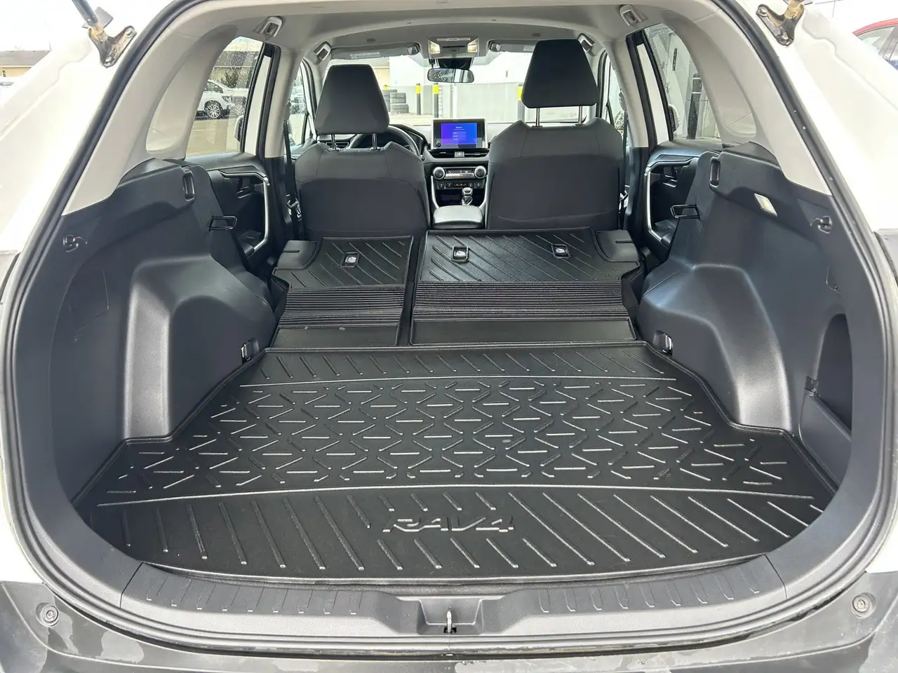 Toyota RAV 4 снимка Toyota RAV 4