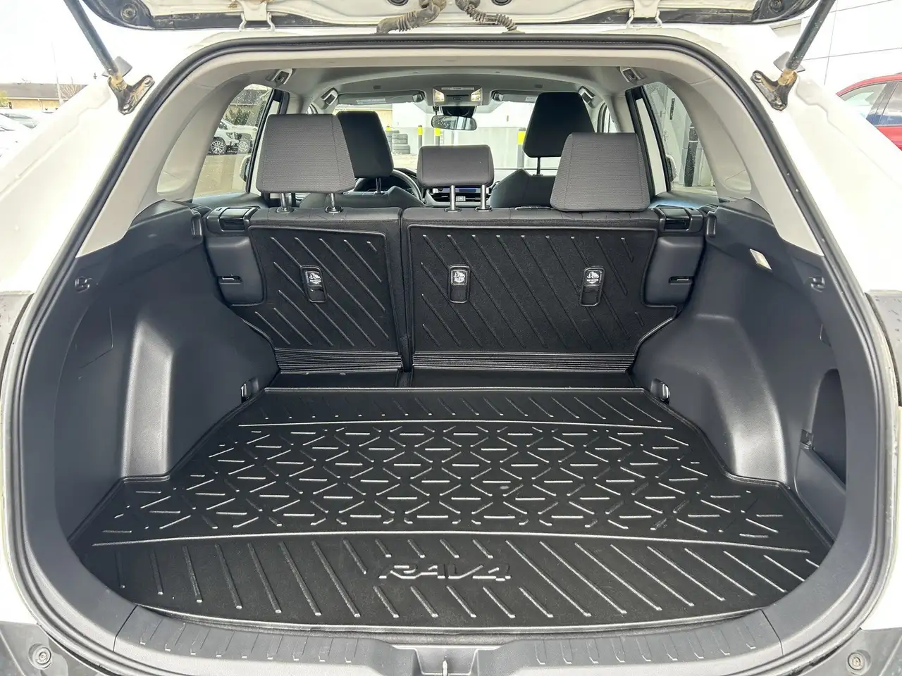 Toyota RAV 4 снимка Toyota RAV 4