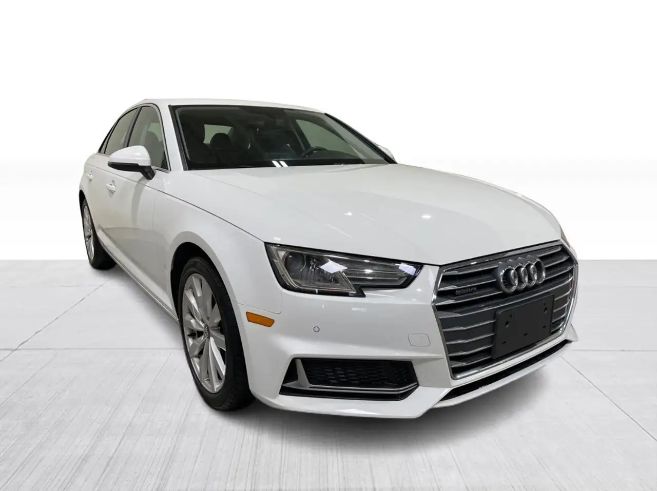 Audi A4 photo Audi A4