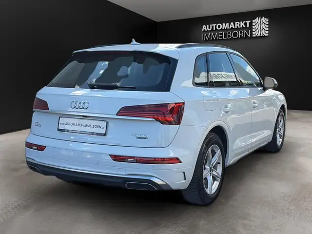 Audi Q5 view 7