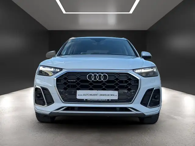 Audi Q5 view 9