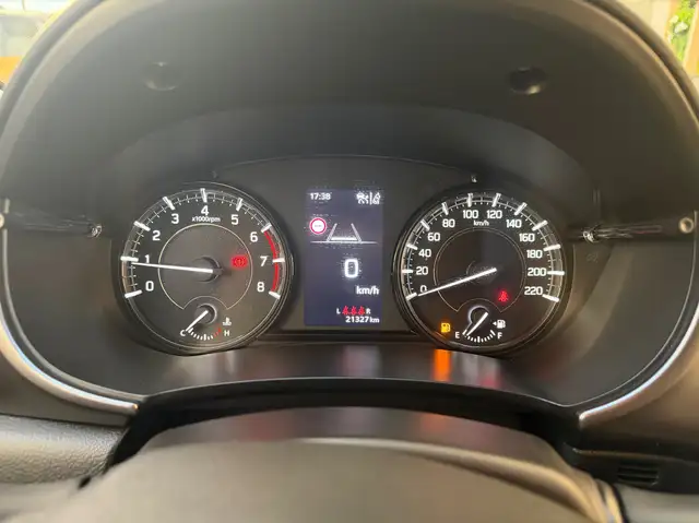 Suzuki Vitara view 9