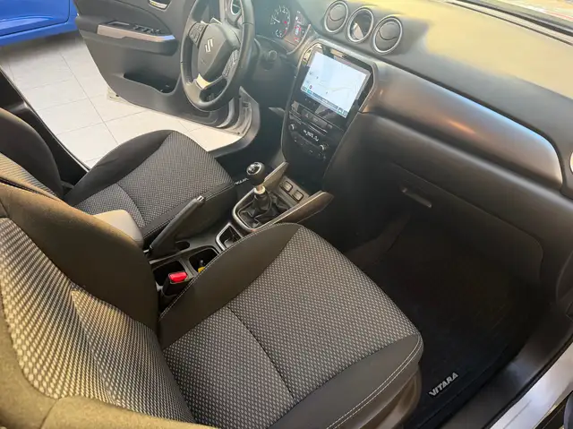 Suzuki Vitara view 15