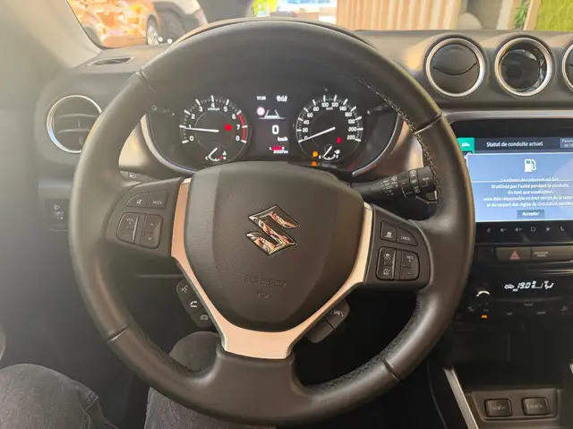 Suzuki Vitara view 8