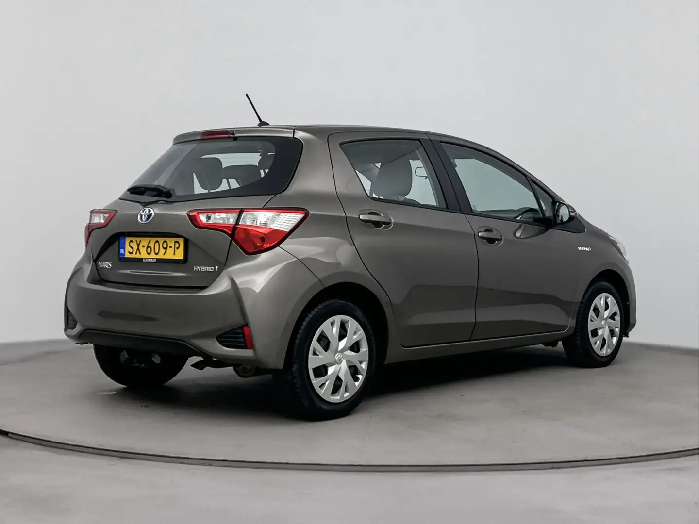 Toyota Yaris 1.5 Hybrid Energy Navi | Parkeercamera | Cruise Co Grigio - 2