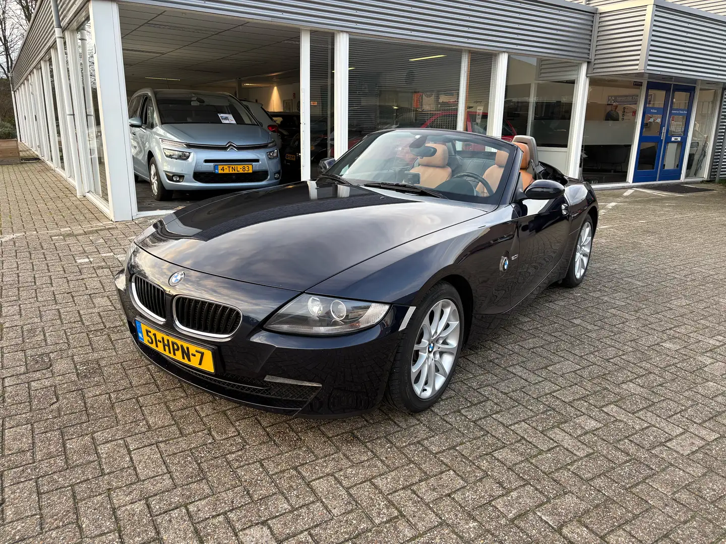 BMW Z4 Roadster 2.0i Blau - 1