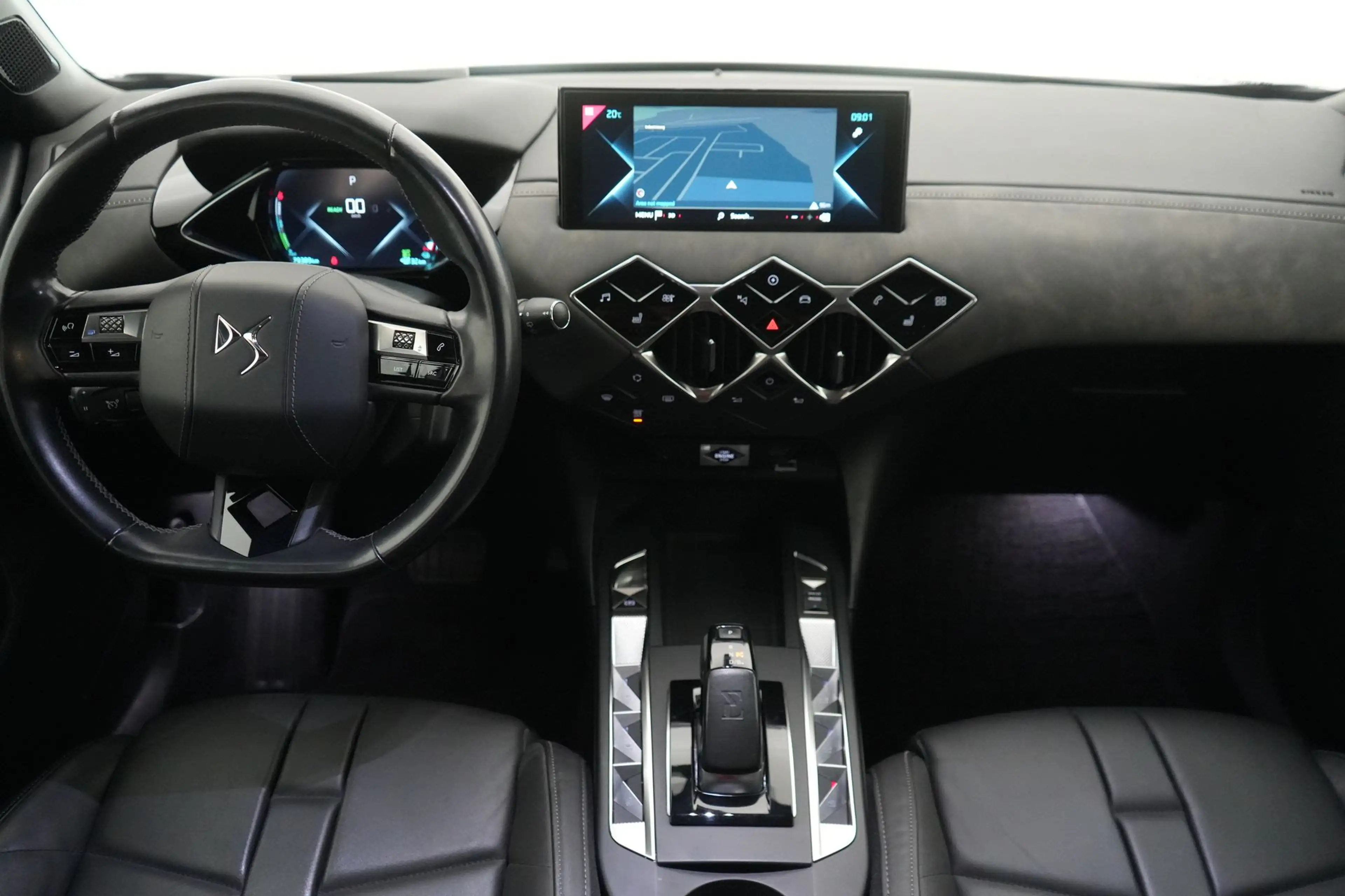 DS Automobiles DS 3 50 kWh E-Tense Grand Chic LEDER/CUIR LED GPS PDC C — photo 13
