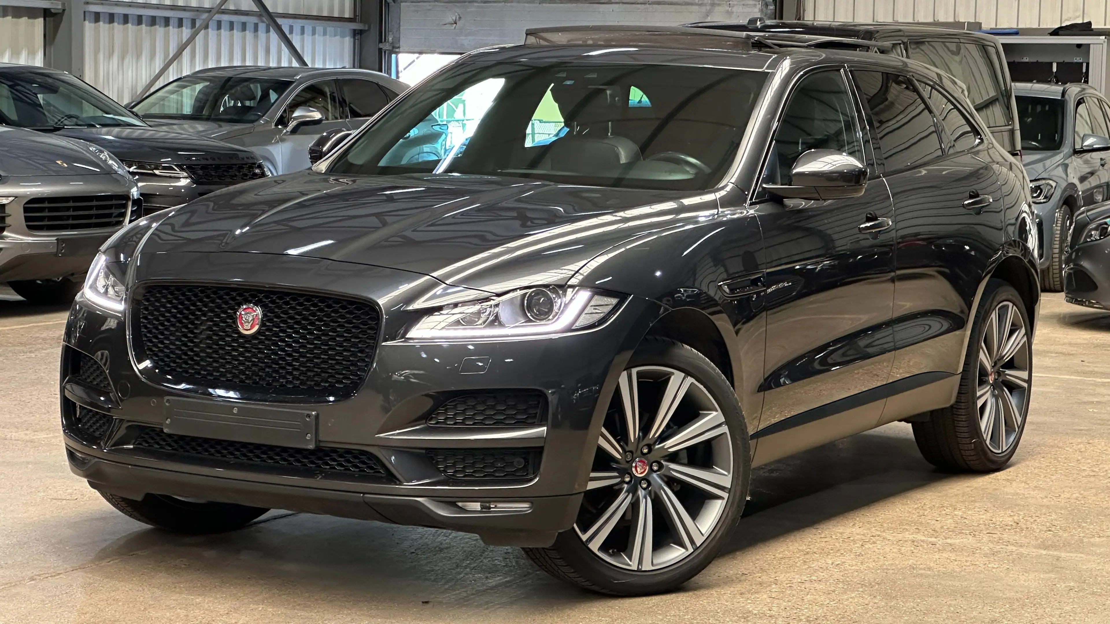 Jaguar F-Pace F-Pace 2.0 D Portfolio