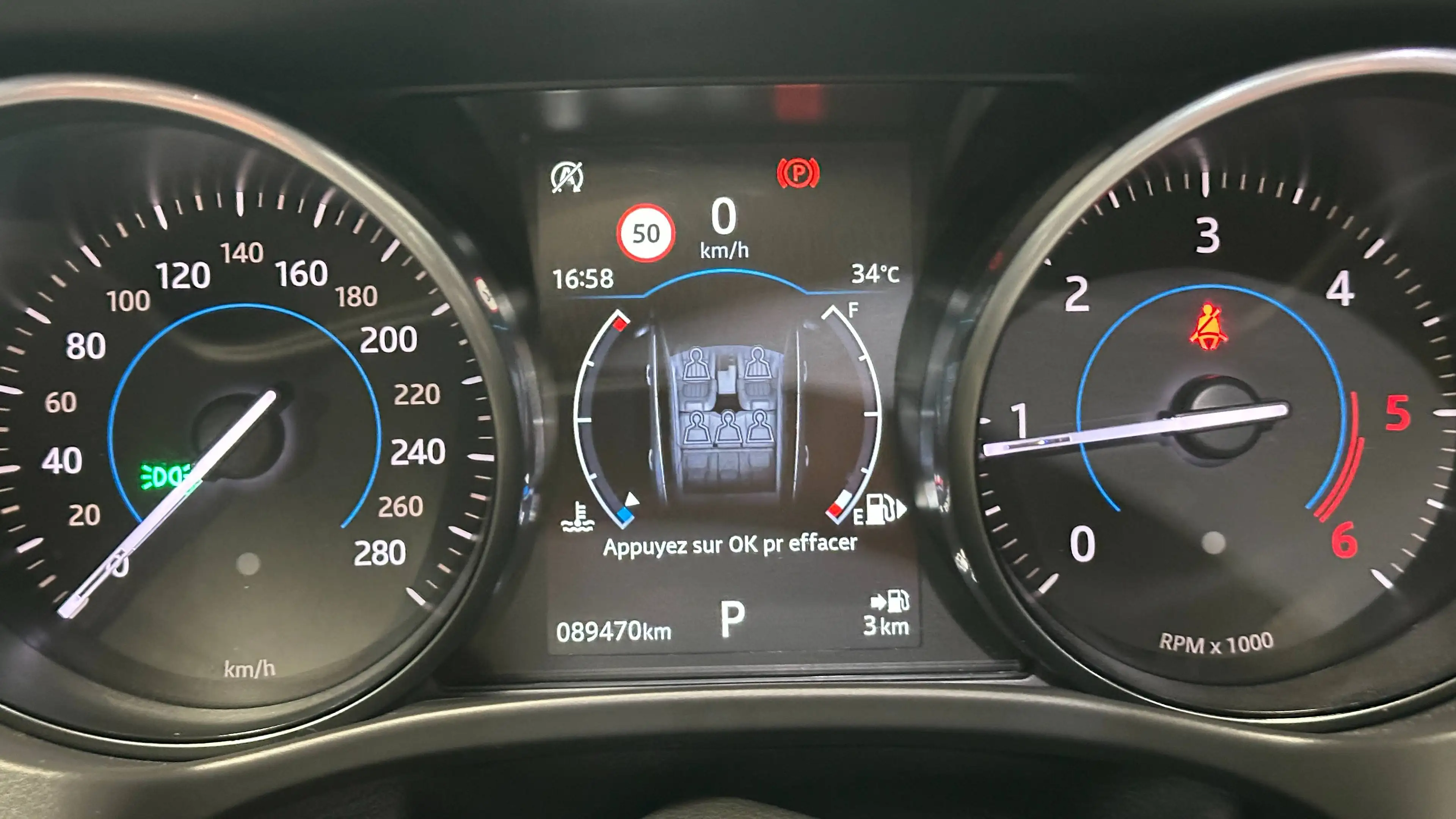 Jaguar F-Pace F-Pace 2.0 D Portfolio — photo 9
